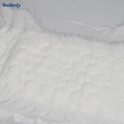 3D Leak Prevention Channel Firm and Safe Disposable Adult Diapers with PP Stickers
