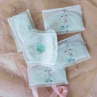 Ultra Thin Disposable Breast Pads for Maternity Mums Fluff Pulp SAP Non Woven Fabric